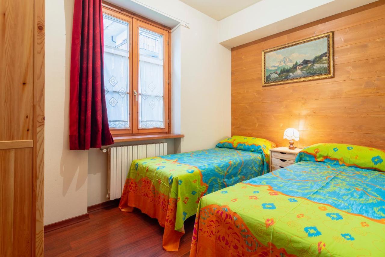Villa S. Francesco - Stayincortina Cortina dʼAmpezzo Dış mekan fotoğraf