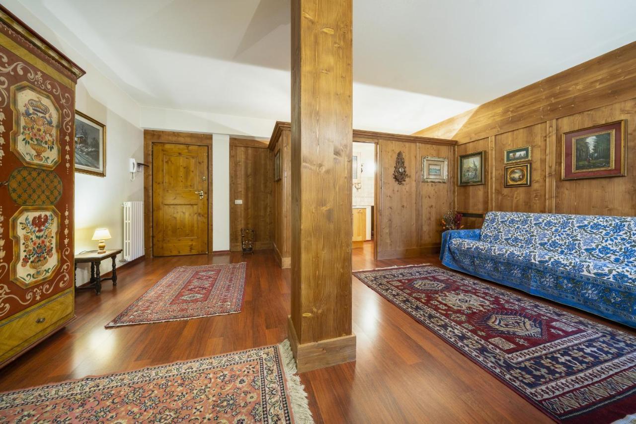 Villa S. Francesco - Stayincortina Cortina dʼAmpezzo Dış mekan fotoğraf
